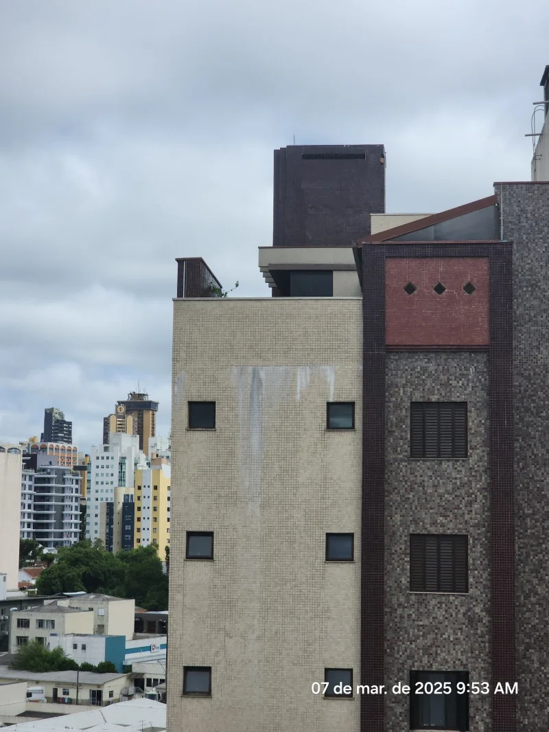 Inspeção de fachadas com drone